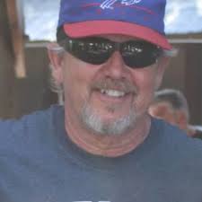 What causes the fuse to blow when turning the key