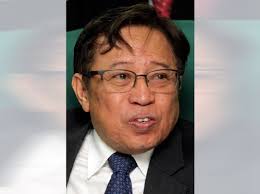Sarawak melaksanakan perintah kawalan pergerakan (pkp) di seluruh negeri berkuat kuasa 29 mei hingga 11 jun ini. Abang Johari Ketua Menteri Baharu Sarawak