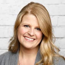 Lisa Rinker's Instagram, Twitter & Facebook