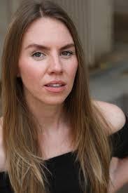 Gena Noel's Instagram, Twitter & Facebook