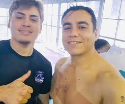 Los más pequeños de nuestro club aprendido a nadar a través de la  diversión. La futura generación de nadadores a cargo del profesor Felipe  Lazo 💪🏼🔥