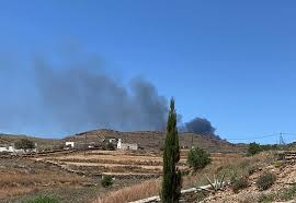 Maybe you would like to learn more about one of these? Fwtia Sthn Kea Erxontai Enisxyseis Apo Layrio In Gr