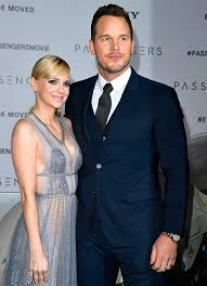 She's said that she'll never join twitter, and her facebook is the only form of verified social media that but while she's dodged appearing in bff amy schumer's instagrams, she hasn't been so quick to avoid chris pratt. Jennifer Lawrence Rompe El Silencio Y Habla Sobre El Rumor Que La Liga Con Chris Pratt
