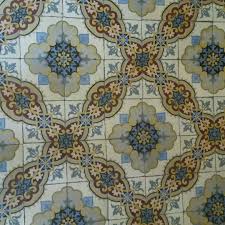 Ouvrir La Porte D Une Maison Malouine Et Y Trouver Ce Joli Carrelage Des L Entree Maisonmalouine Carreauxdeciment Peace Symbol Instagram Symbols