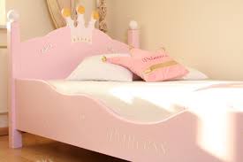 Das prinzessinnenbett bekommt ein extra feature! Prinzessinnenbett Rosa Weiss Bei Oli Niki Online Bestellen