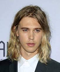 As long as the teen boy with long hair wearing this style is willing to use enough product to hold the hair in place, then there is very little chance of it looking messy or uncontrolled. Pin On Long Hairstyles For Men