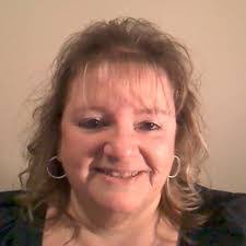 Donna Toomer's Instagram, Twitter & Facebook