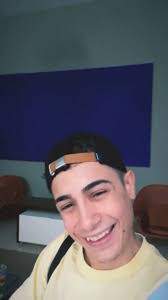 Juan Lind's Instagram, Twitter & Facebook