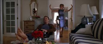 It's a film that unabashedly tears apart the delusion of the american dream and . American Beauty 0725