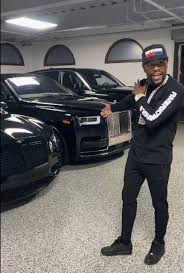 Floyd mayweather's car collection is littered with black stallions. Floyd Mayweather Flaunts His Insane All Black Luxury Cars Worth 10b In New Video Autojosh