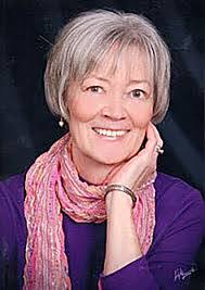 Kim Latta's Instagram, Twitter & Facebook