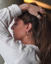 Barbara Frederico's Instagram, Twitter & Facebook