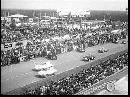 Quand l'impossible se produit, le terrible accident dans les tribunes. Tragedy At Le Mans June 11th 1955 Youtube