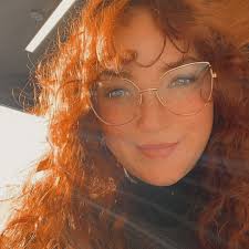 Rage deleted Coral Island, I'm already regretting it but I cannot deal with  the constant bugs… I play The Sims 4 for that! 🫠 Any recommendations that  will scratch the itch? I