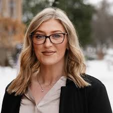 Can someone edit my photo to remove glasses and puffiness?