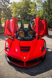 The Fastest Racing Cars The Body Design Is Super Cool Plus Colors That Make The Car Look Beautiful Cars Uxur Best Luxury Cars Super Sport Cars Ferrari Car