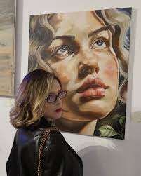 She looks like art in form of a poem… 🤎