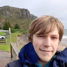 Henry Holsten's Instagram, Twitter & Facebook