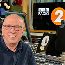 T-shirts, trivia and on-air proposals: why everything stops for Popmaster