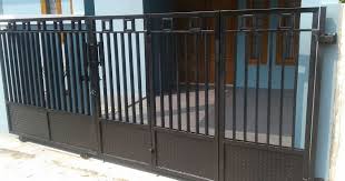 Pada bagian pagar, aksen jaring serupa juga dimunculkan. Tips Memilih Pintu Pagar Minimalis Modern Paling Tepat
