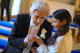 Jusqu'en 2016, il était officiellement marié à michèle. Serge Lama A Epouse Une Rolloise Ils Nous Racontent