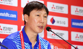 Vì sao HLV Kim Sang-sik chỉ cần 8 tháng giúp tuyển Việt Nam vô địch AFF Cup?