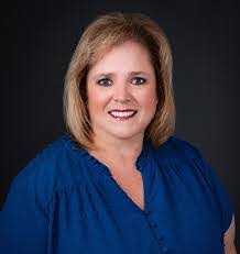 Diane Labuda's Instagram, Twitter & Facebook