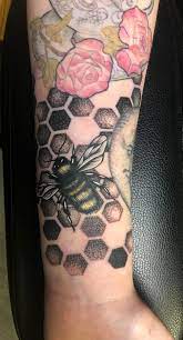 Bee Tattoo By Dawn At Skin City Dublin Honeycomb Tattoo Sleeve Tattoos Bee Tattoo