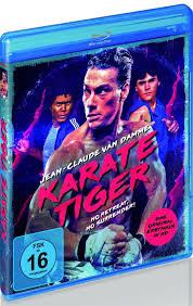 Wie auch heute noch üblich, läßt sich der film so natürlich besser vermarkten bzw. Jean Claude Van Damme Xiii Karate Tiger Geburt Eines Actionstars Die Nacht Der Lebenden Texte
