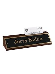 Ohne mindestbestellung, mit mengenrabatt, exzellentem kundenservice & klimakompensation! Made In Usa B17 Desk Name Plate Custom Size Engraved Desk Plate Personalized Office Door Sign Red Plastic Sign With Gold Lettering Home Living Home Decor Kromasol Com
