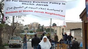 Based on an israeli court ruling, some 28 palestinian families face the threat of forceful eviction there. Jerusalem Municipality Resumes Evicting Palestinians From Sheikh Jarrah Imemc News