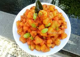 Sambal goreng kentang kering adalah sambal goreng yang dimasak tanpa menggunakan santan jadi sambalnya lebih kering dan tak tekstur basah ini karena ada campuran santan. Resep Sambal Kentang Wortel Lodeh Kering Enak Terbaru