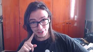 O ator lucas almeida também faleceu recentemente devido a complicações do covid. Dublando Coisas Cara Torta Do Lucas Almeida Facebook