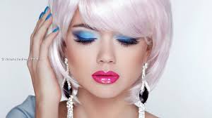 Bilder von frauen mit pixie cut. á Ubergangsfrisuren Tipps Zum Haarestylen
