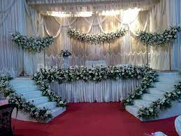 This ultimate wedding decorations guide contains everything you must know to confidently plan your dream wedding like a pro. Wedding Stage Decoration In Kerala Trendseve Western Wedding Wedding Hall Decorations Wedding Stage Decorations Wedding Stage
