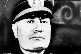 Forums pour discuter de fascisme, voir ses formes composées, des exemples et poser dictionnaires de langue en ligne. Benito Mussolini Fascisme Hitler Et Famille Biographie Du Dictateur Italien