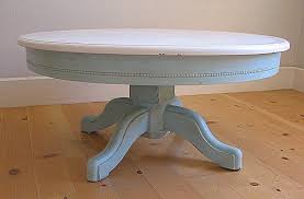 Pedestal Coffee Table Inlaid With Italian Beaded Molding Bradshaw Kirchofer Cottage Styl Pedestal Coffee Table Cottage Style Furniture Coffee Table Makeover