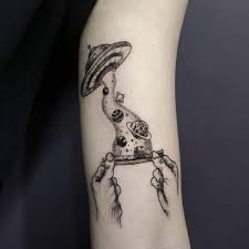 Alien tattoos can cover a variety of different areas. 23 Admirable Ufo Tattoo Ideas And Meanings