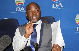 A man, who allegedly attacked da gauteng provincial leader solly msimanga, did so … Ex Tshwane Mayor Msimanga Throws Name In Hat For Gauteng Da Leader Rekord East