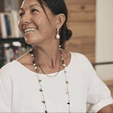 How to Layer Jewelry Like A Fashionista