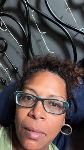 Shannon Strange's Instagram, Twitter & Facebook