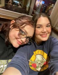 Hi all! I just wanted to introduce myself. My name is Angel and I reside in  Gary, IN. I joined this group because I love being inspired and sharing  encouragement through faith.