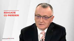 Sorin cîmpeanu, ministrul educaţiei, a declarat la b1 tv că „este inacceptabilă continuarea pierderii prin sistemul de învăţământ online şi că în acest moment varianta luată în calcul este începerea şcolii din 13 septembrie, în format fizic. „suntem în contact permanent şi cu ministerul sănătăţii, şi cu insp, şi cu valeriu gheorghiţă, coordonatorul campaniei. Sorin Cimpeanu Despre Cele Patru CondiÈ›ii In Care Elevii Se Vor Intoarce La È™coalÄƒ Fizic Este Un Aspect Absolut EsenÈ›ial