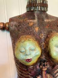 Well, as many of you know some of us "junkies" were lucky enough to enjoy a  fabulously fun "Crazed Anatomy" workshop at Shake Rag Alley in Wisconsin  last week with our fearless