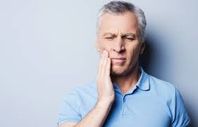 Pentru un abces dentar, tratamentul inseamna drenarea puroiului in urma administrarii unui anestezic local. Tratamente Naturiste In UrgenÈ›ele Stomatologice Sfaturi Medicale Naturiste Royal Dentis ClinicÄƒ StomatologicÄƒ Ocna MureÈ™