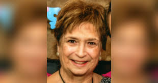 Lyn Huber's Instagram, Twitter & Facebook