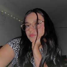 Yo bien sentida cuando mi novio me ignora por estar viendo tiktoks