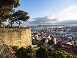 All of its 19 luxurious rooms are different, with some featuring magnificent baroque tile panels and stuccoed ceilings. Don T Miss The Best Places To Watch The Sunset In Lisbon