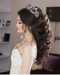 Pin By Hermie Garcia On Hair In 2020 Wedding Hairstyles With Crown Hair Styles Quince Hairstyles