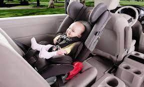 Aspek keselamatan anak juga perlu diambil kira sebelum memulakan perjalanan. Baby Car Seat Jmr23